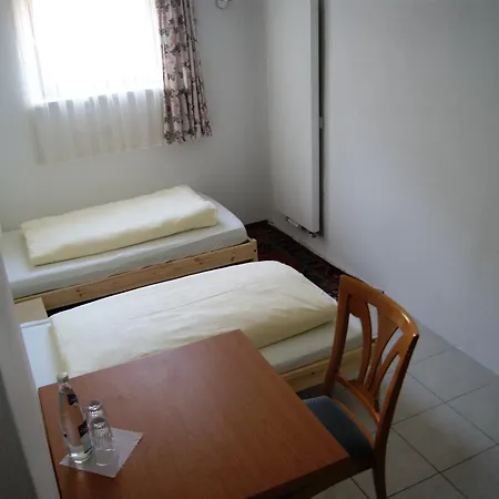 Guest house Gastehaus Charlotte 2*